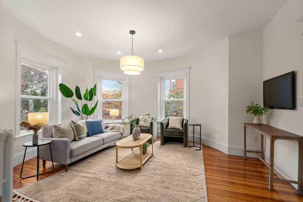 1 Auburn Ct #2 - Brookline, MA