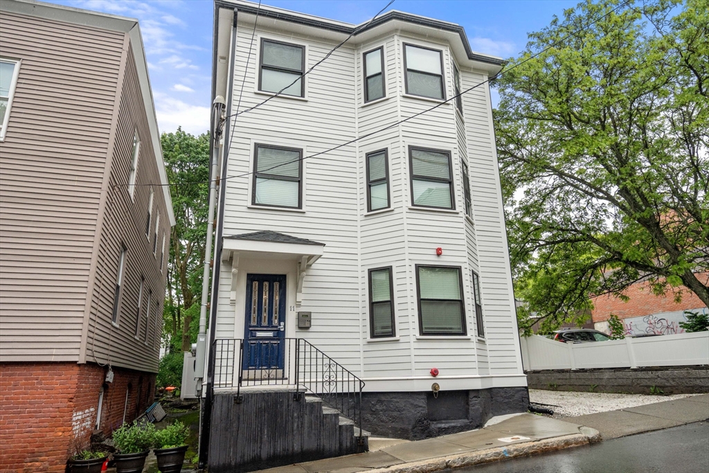 11 Cameron St #1 11 Cameron St #1 - Brookline, MA