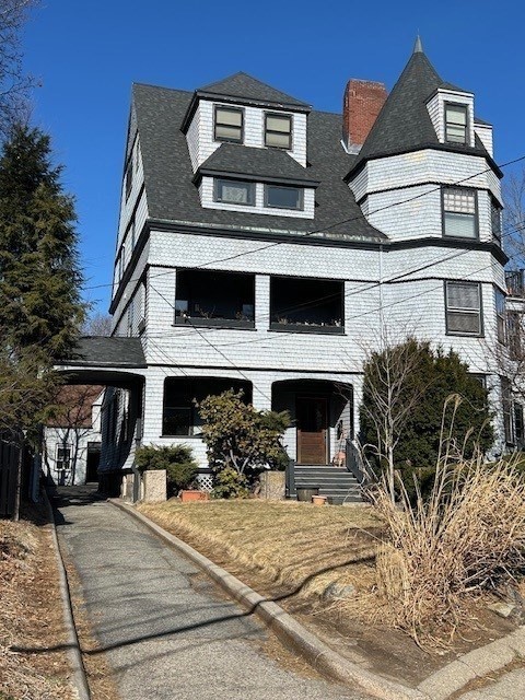 111 Davis Ave #1 - Brookline, MA