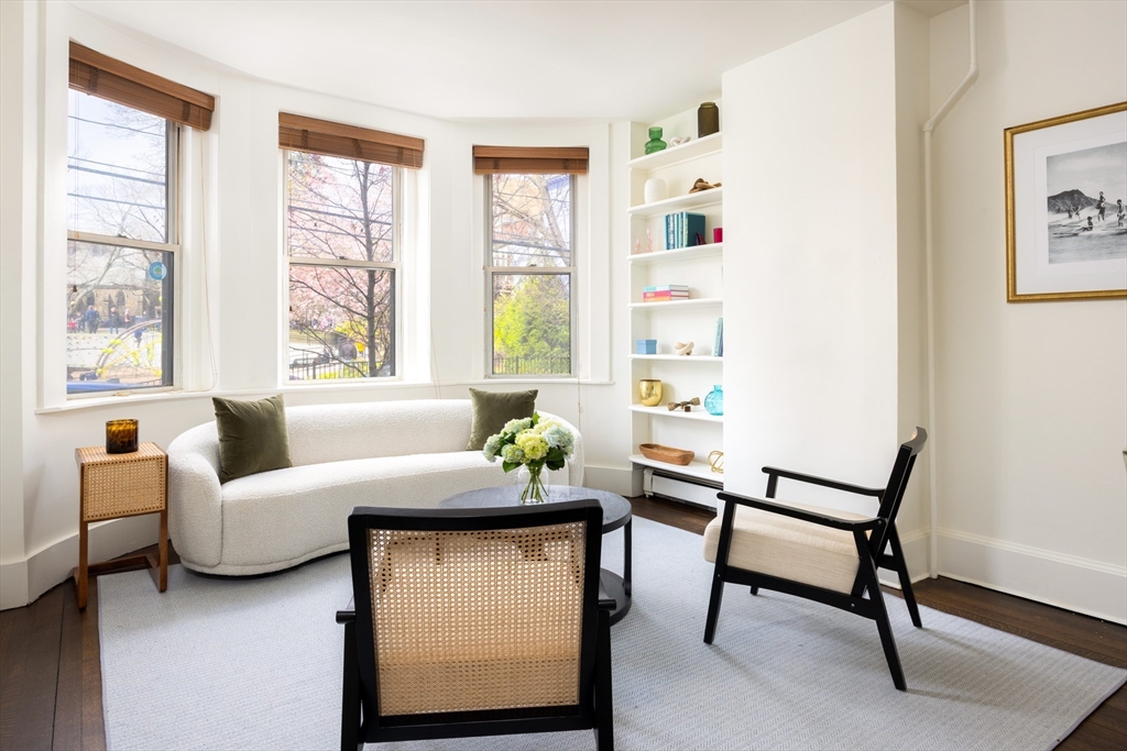 114 Brook St #1 - Brookline, MA