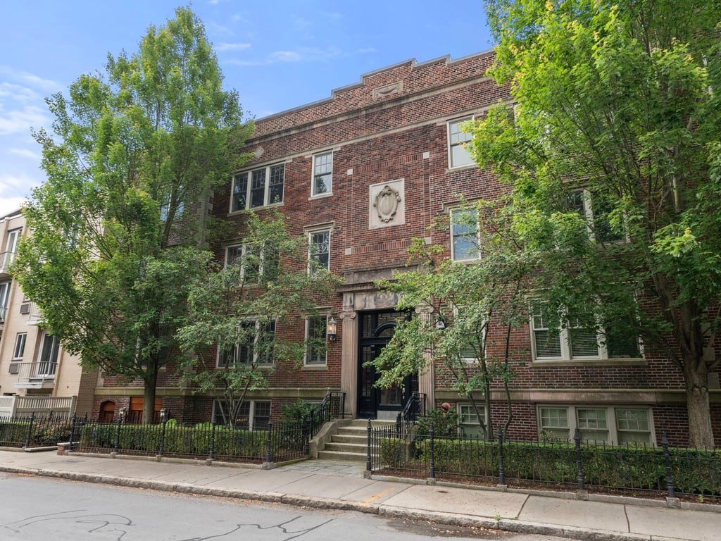 115 Sewall Ave #1 - Brookline, MA