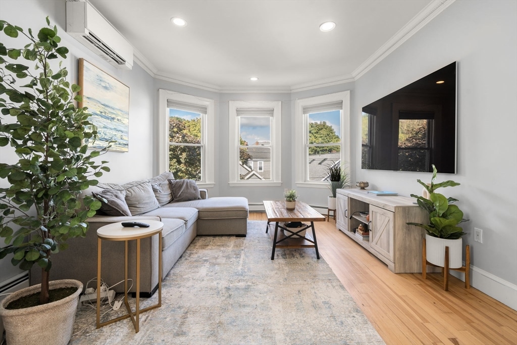 118 Franklin St #3 - Brookline, MA