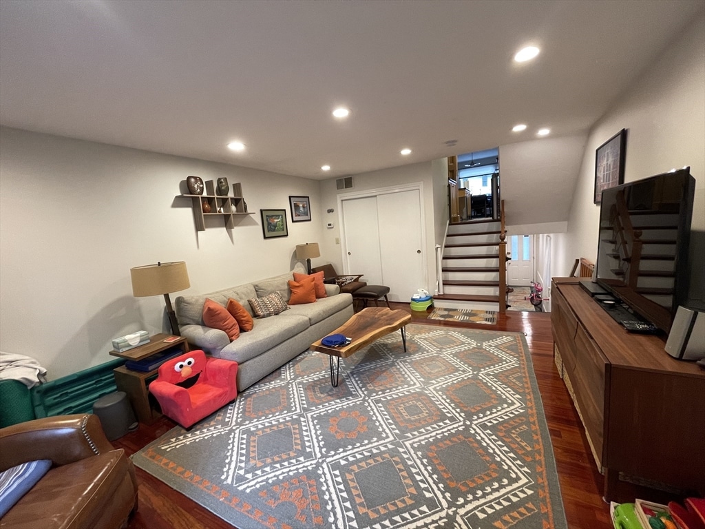 119 Beaconsfield #1 - Brookline, MA