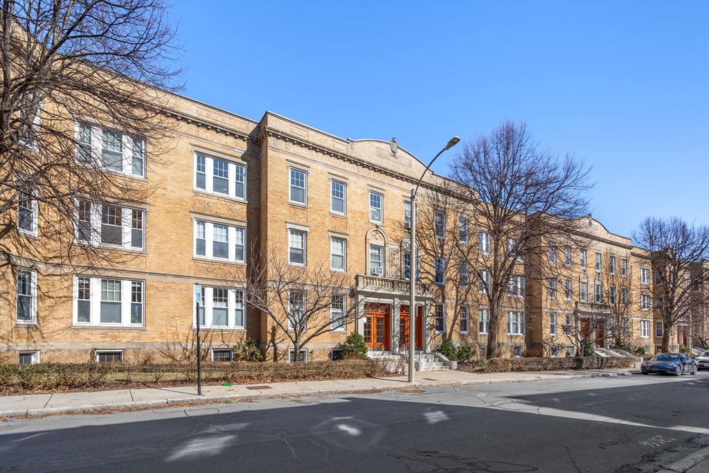 128 Sewall Ave #A - Brookline, MA