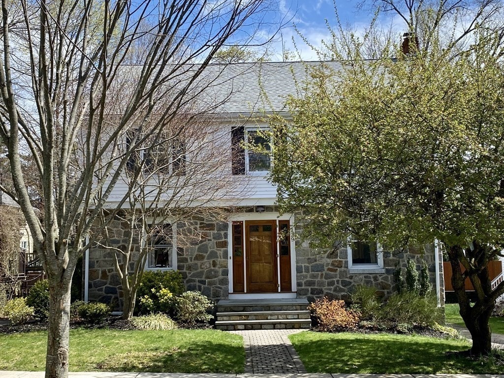 129 Bonad Road - Brookline, MA