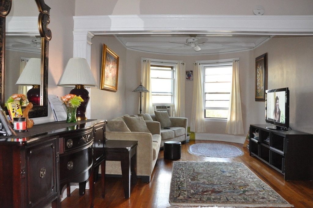 134 Fuller St #3 134 Fuller St #3 - Brookline, MA