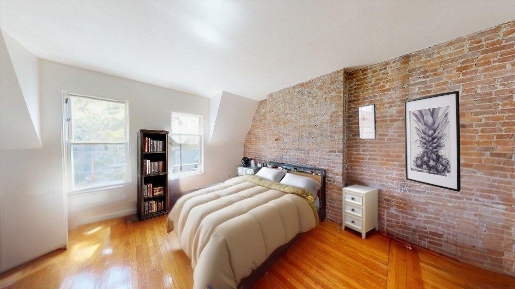 1575 Beacon St #3R - Brookline, MA