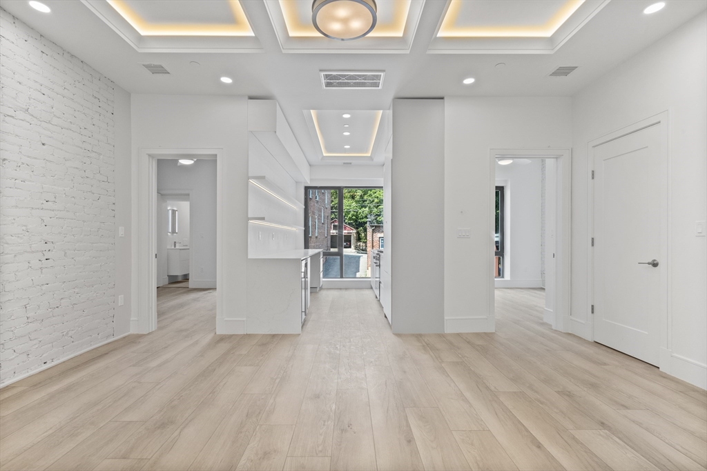 1578 Beacon #101 - Brookline, MA
