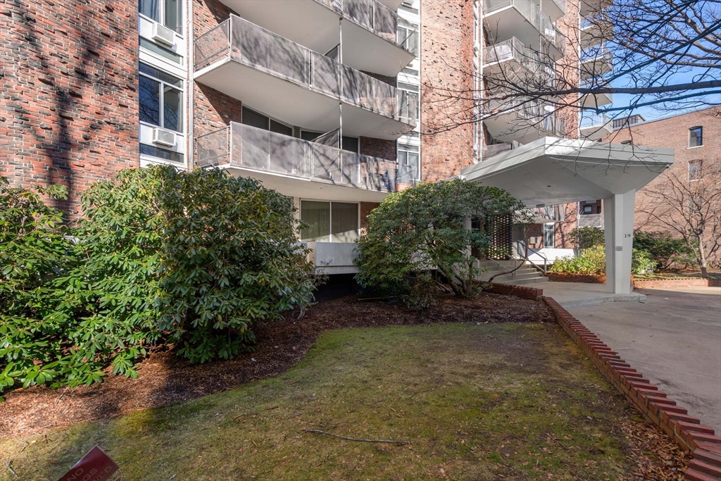 19 Winchester St #803 - Brookline, MA