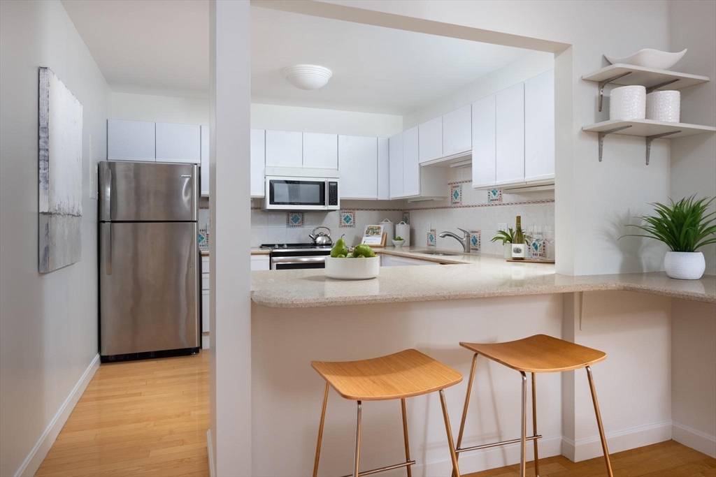 50 Winchester St #201 - Photo 6