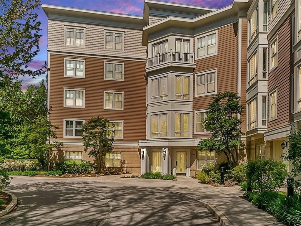 2-14 Saint Paul St #103 - Brookline, MA