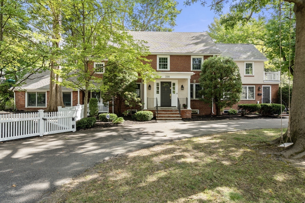 208 South St - Brookline, MA
