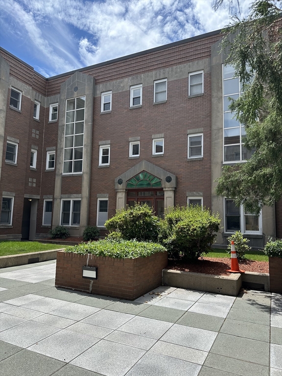 28 Parkman St #2 - Brookline, MA