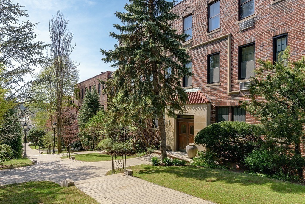 321 Tappan Street #5 - Brookline, MA