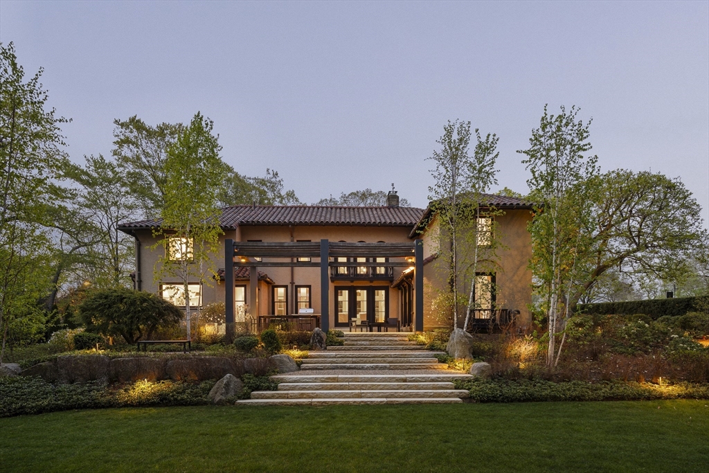 325 Goddard Ave - Brookline, MA