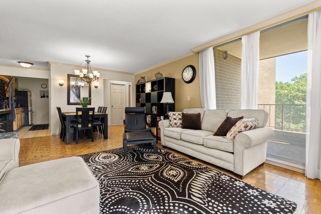 33 Pond Ave #603 - Brookline, MA