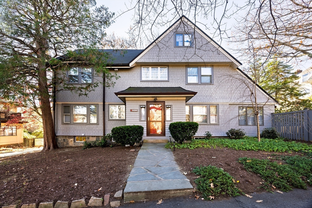 342 Clark Rd - Brookline, MA