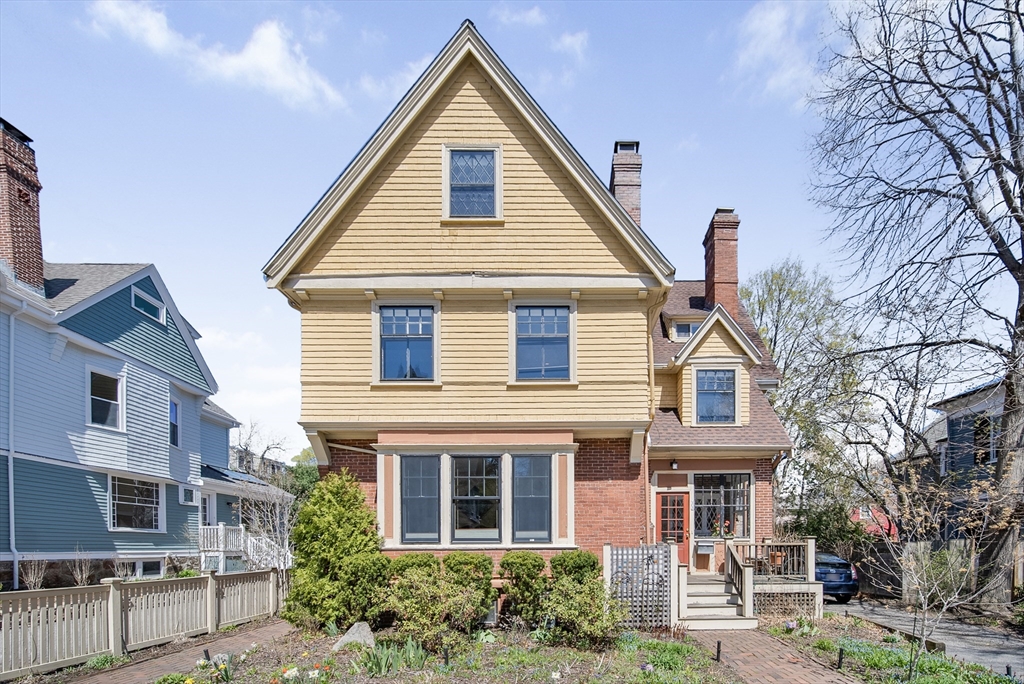 35 Waverly St #35 - Brookline, MA