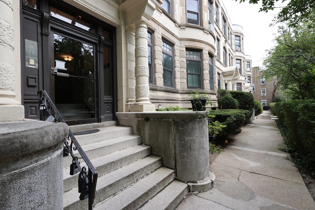 35 Westbourne Ter #2 35 Westbourne Ter #2 - Brookline, MA