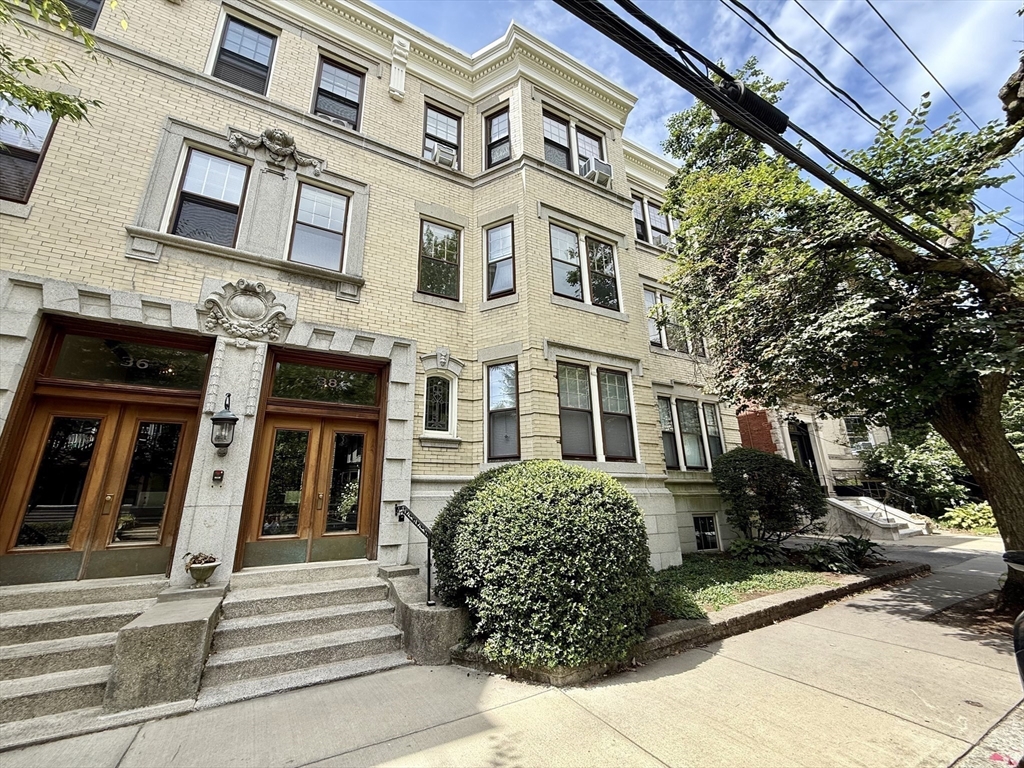 38 Kilsyth Rd #22 - Brookline, MA