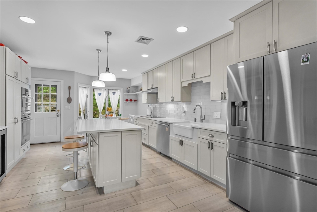 4 Benjamin Pl #4 - Brookline, MA