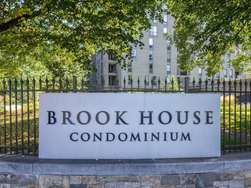 44 Washington #304 44 Washington #304 - Brookline, MA