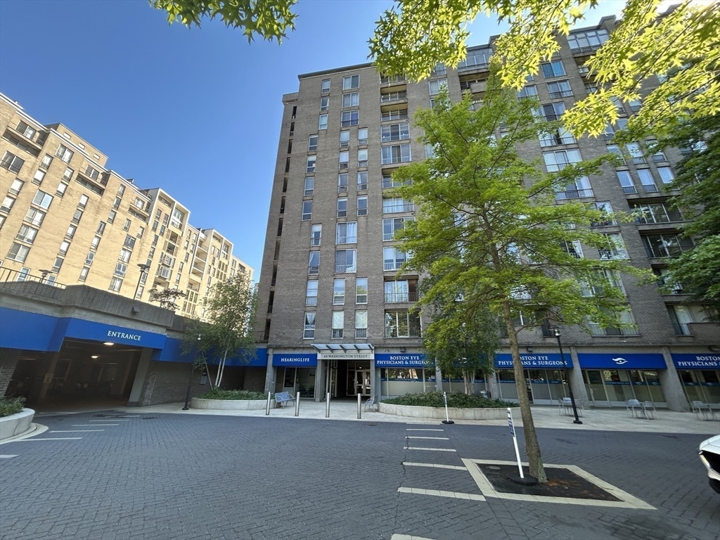 44 Washington St #611 44 Washington St #611 - Brookline, MA