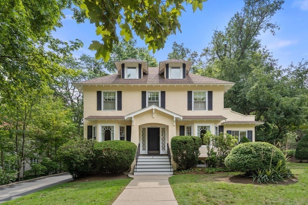 47 Cotswold Rd - Brookline, MA