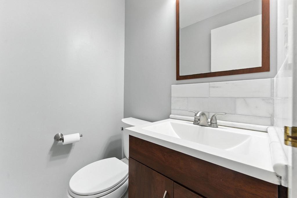 22 Chestnut Place #608 - Photo 16