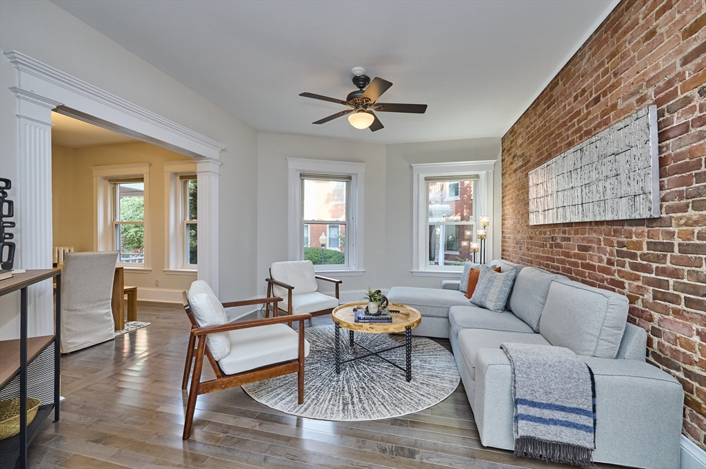 5 Auburn Ct #1 - Brookline, MA