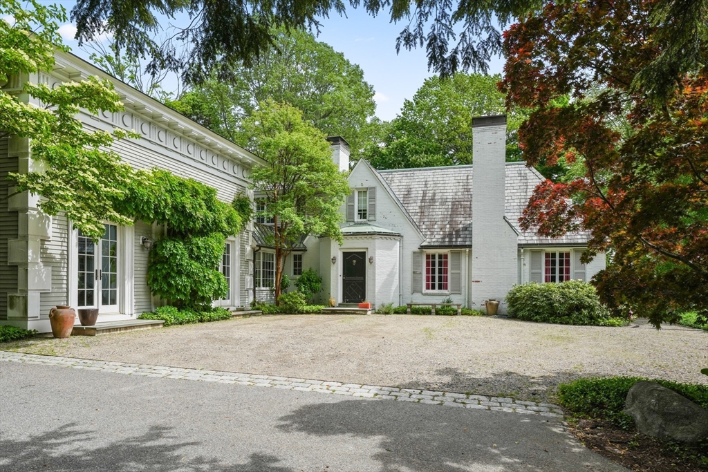 540 Chestnut Hill Ave - Brookline, MA