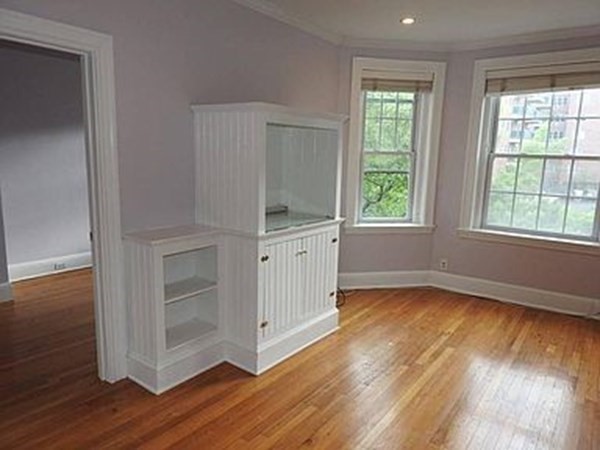 55 Thatcher St #5 - Brookline, MA