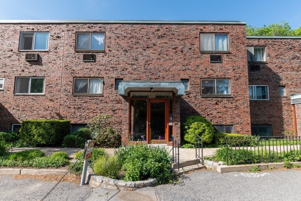 57 Saint Paul St. #19 - Brookline, MA