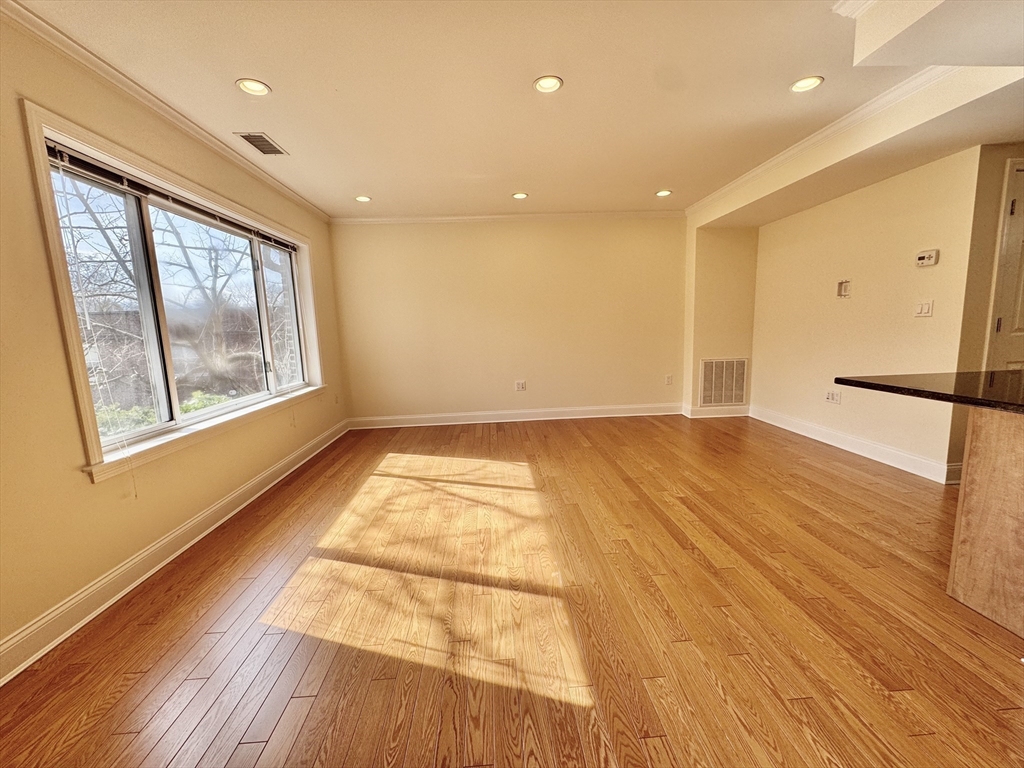 585 Vfw Parkway #509 - Brookline, MA