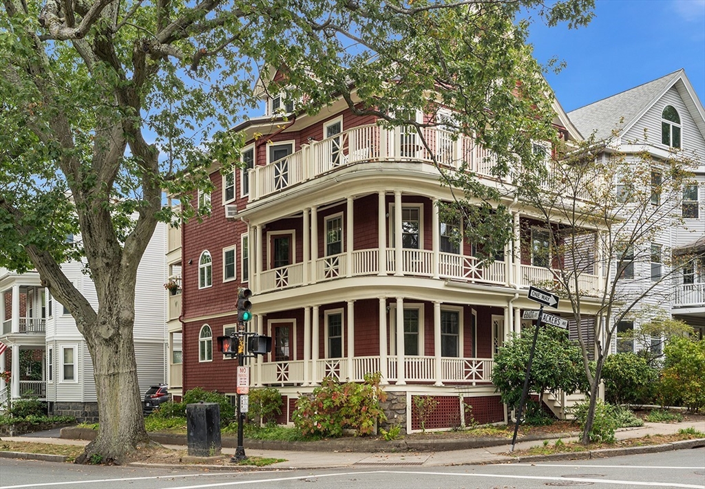 59 Ackers Ave #1 - Brookline, MA