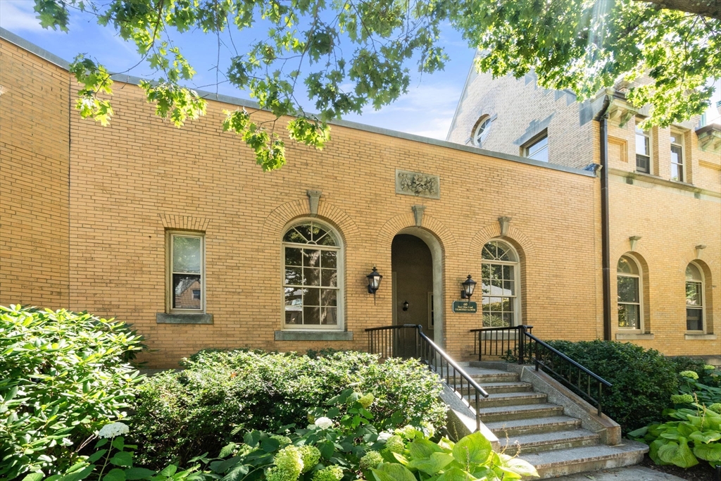 60 East Glen Road #206 - Brookline, MA