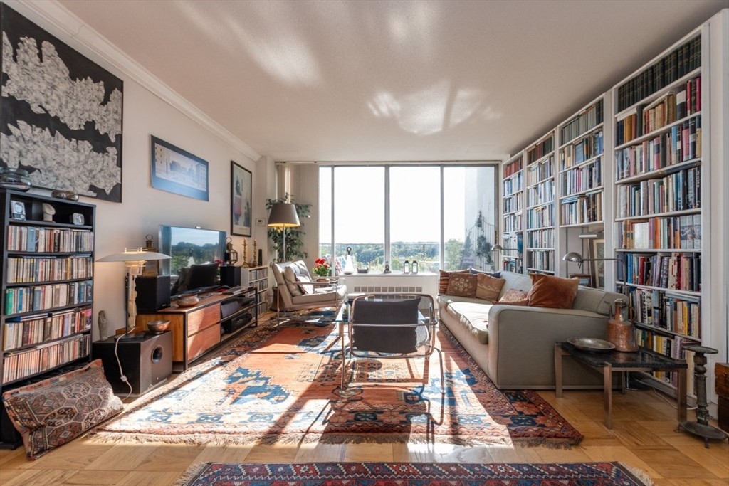 77 Pond Ave #1506 - Brookline, MA