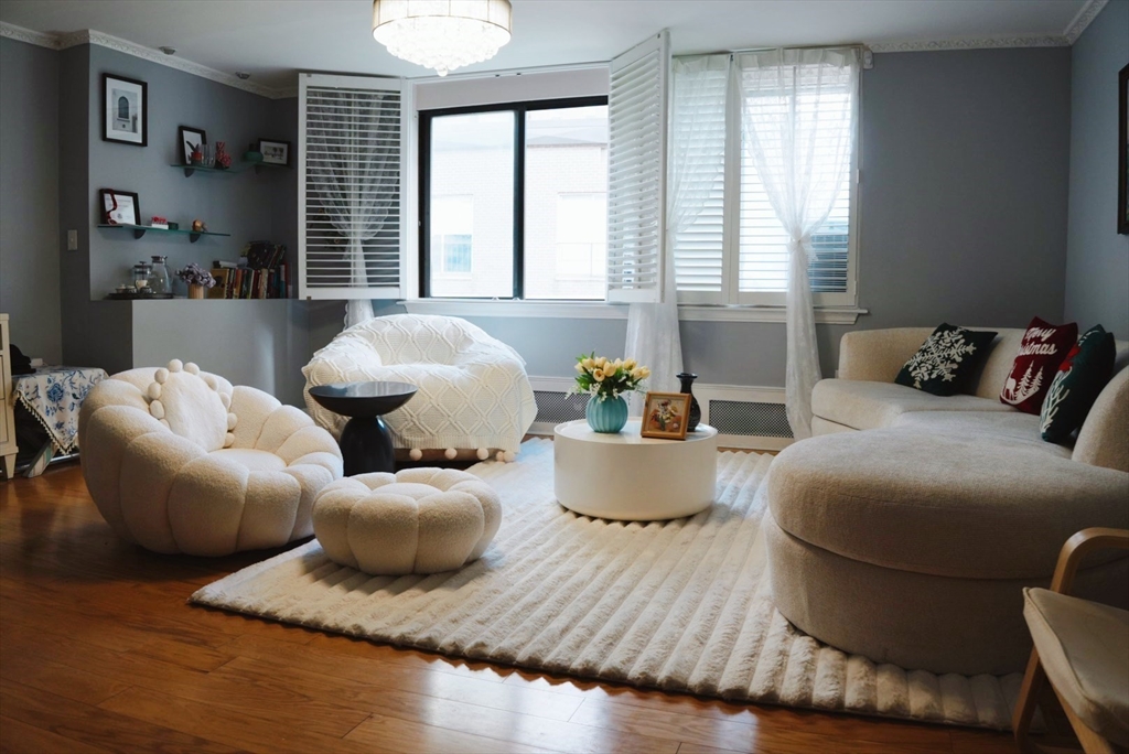 8 Juniper St #22 - Brookline, MA