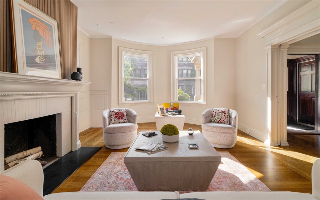 8 Naples Rd #1 8 Naples Rd #1 - Brookline, MA