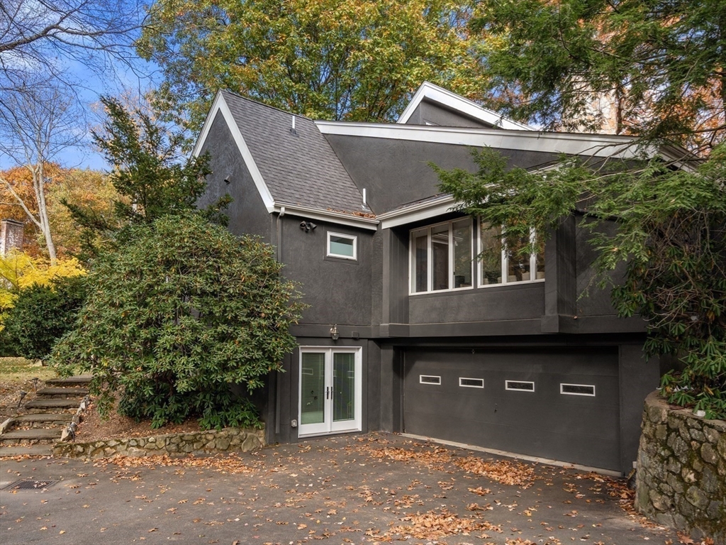 811 Hammond St - Brookline, MA