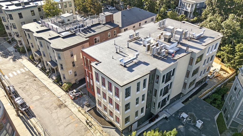 58 Kent #302 - Brookline, MA