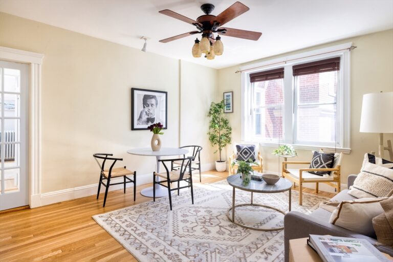 15 Short St #4 - Brookline, MA