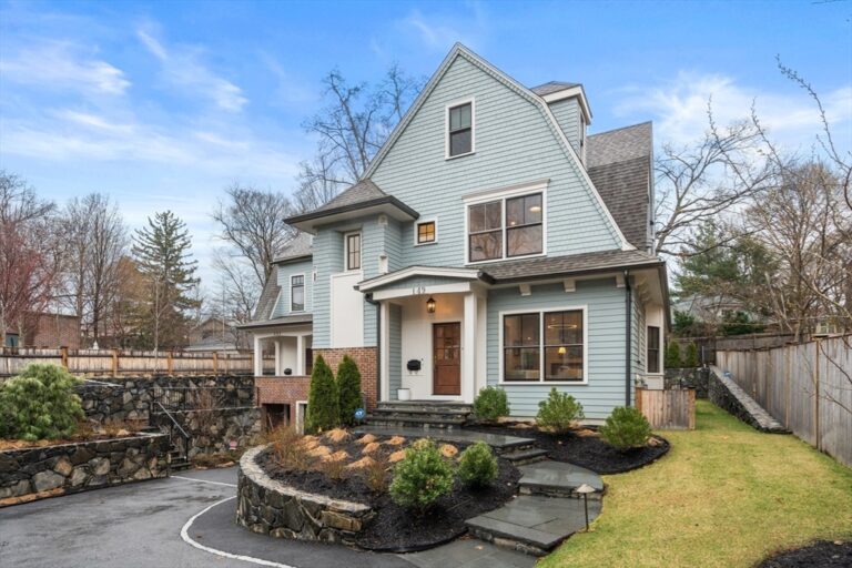 149 Babcock St #149 - Brookline, MA