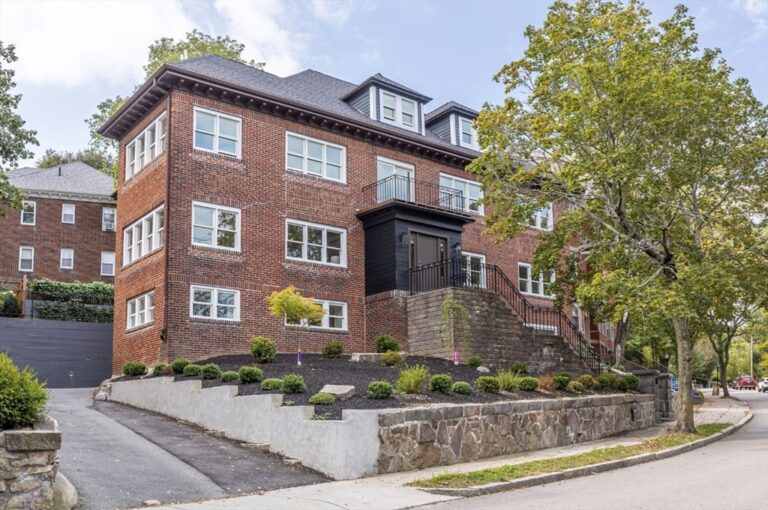 84 Winthrop #1 - Brookline, MA