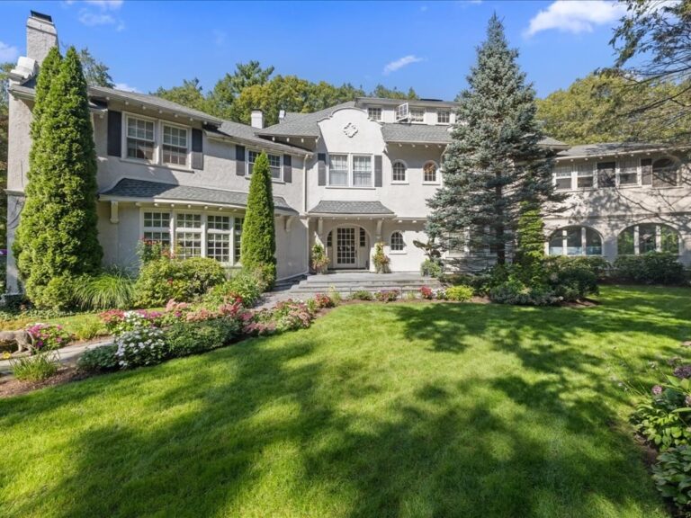 142 Crafts Road - Brookline, MA