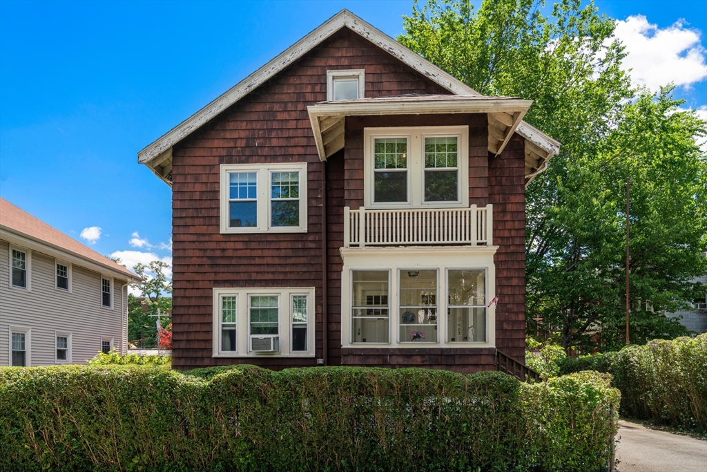 7-9 Henry St. - Brookline, MA