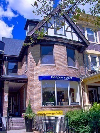 1678 Beacon St - Brookline, MA