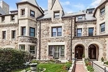 15 Garrison Rd - Brookline, MA