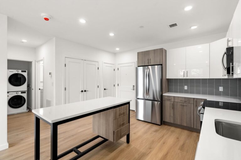 40 Centre St #205 - Brookline, MA