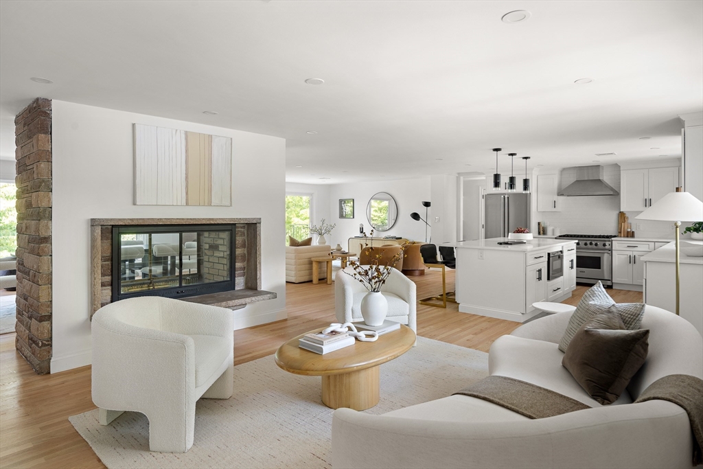 171 Shaw Rd - Brookline, MA